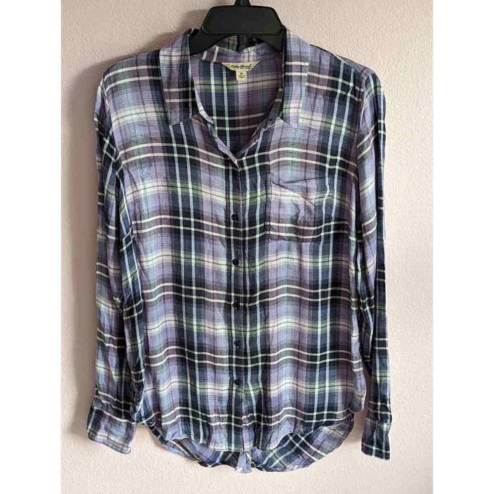Lucky Brand ladies size M plaid shirt